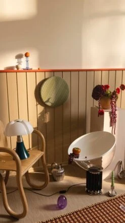 HAY Flare Candleholder, Medium, Light Blue With Red Rim -Finnishdesignshop 2021 09 30 FDS Valmiit VVV 9