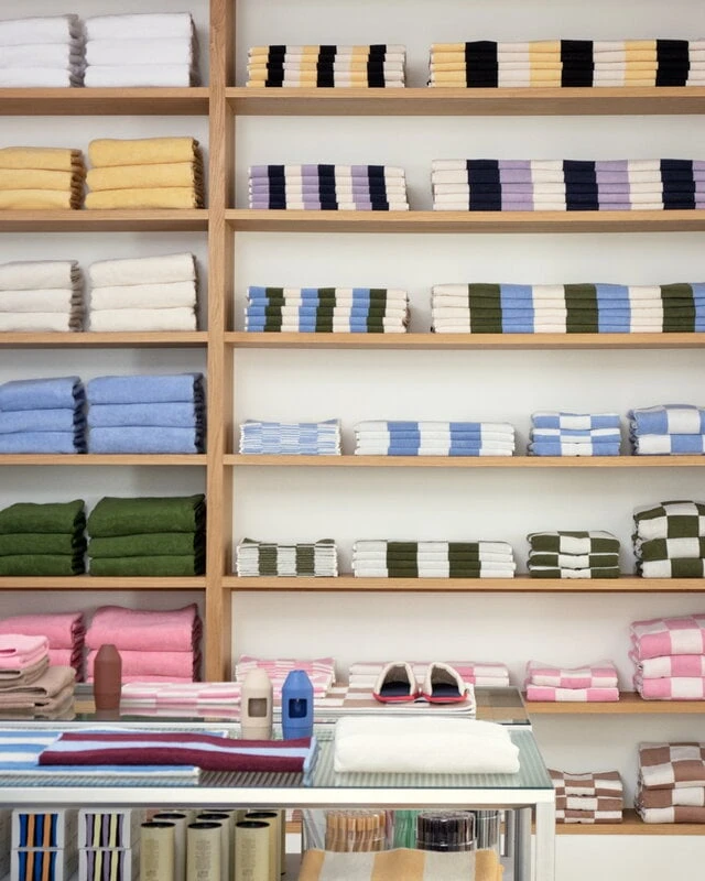 HAY Mono Bath Towel, Sky Blue 8 HAY Mono Bath Towel, Sky Blue - Image 6