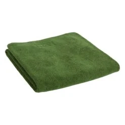 HAY Mono Bath Towel, Matcha -Finnishdesignshop 541603 Mono Bath Towel matcha 01
