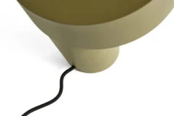 HAY Slant Table Lamp, Khaki -Finnishdesignshop 9367213009000 Slant khaki green detail 01