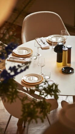 HAY Salt & Pepper Mill, M, Yellow -Finnishdesignshop AAC 127 Flamiber cream A5 chrome base PC Portable black Salt and Pepper yellow Salt and Pepper terracotta Sunday Cutlery Enamel Dish sprinkle black