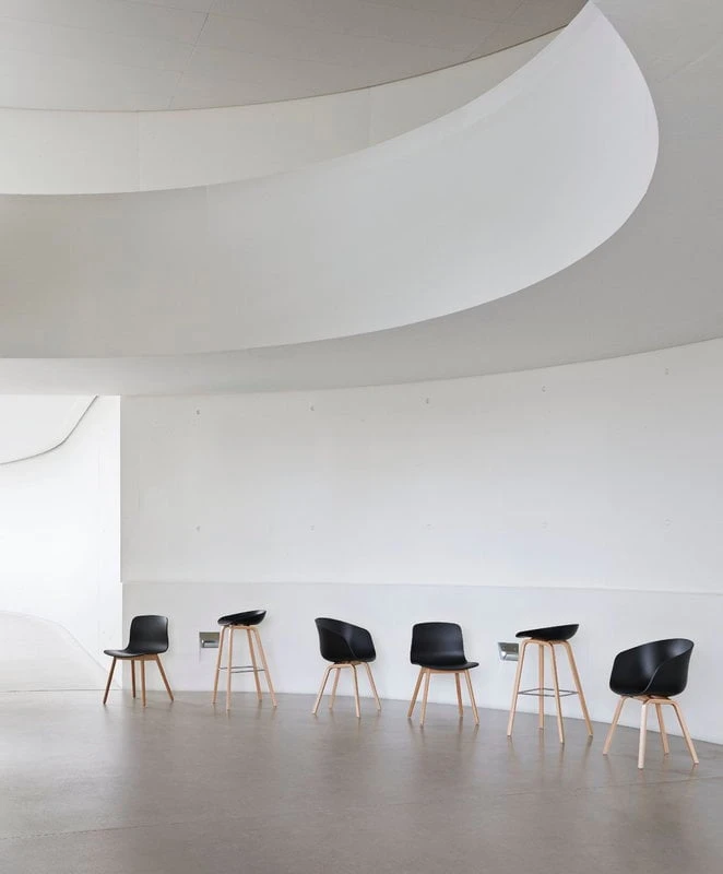 HAY About A Stool AAS32, 75 Cm, Lacquered Oak - Black 4 HAY About A Stool AAS32, 75 Cm, Lacquered Oak - Black - Image 2