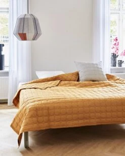 HAY Mega Dot Bed Cover, Mustard -Finnishdesignshop Bon Bon earth tones Mega Dot mustard