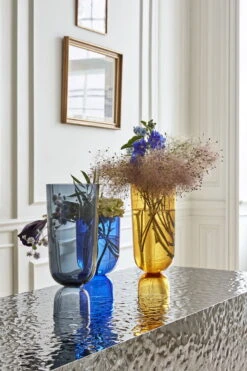 HAY Bottoms Up Vase, L, Navy Blue 13 HAY Bottoms Up Vase, L, Navy Blue -Finnishdesignshop Bottoms Up Vase electric blue S amber L navy blue L 28129