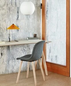 HAY Nelson Ball Bubble Pendant, S -Finnishdesignshop CPH 90 Desk off white linoleum Neu 12 Remix 173 matt lacquered oak George Nelson Ball Bubble Pendant Matin yellow