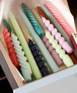 HAY Twist Candles, Set Of 6, Purple Blue - Offwhite - Burgundy -Finnishdesignshop Candle Spiral Candle Twist Candle Conical 3