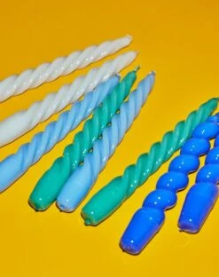 HAY Twist Candles, Set Of 6, Purple Blue - Offwhite - Burgundy -Finnishdesignshop Candle Twist green light blue grey beige Candle Spiral dark blue