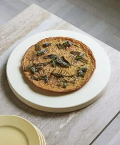 HAY Chopping Board, Round, L, Off White 12 HAY Chopping Board, Round, L, Off White -Finnishdesignshop Chopping Board Round L off white