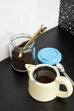 HAY Coffee Pot, Small, Light Yellow -Finnishdesignshop Coffee S light yellow Clip Clip Japanese Glass Jar L clear