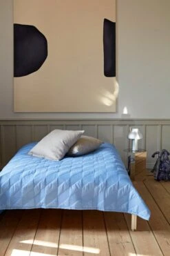 HAY Connect Bed, White -Finnishdesignshop Kite Quilt sky blue Plica Tint cream Plica Tint natural