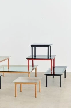 HAY Kofi Table 120 X 120 Cm, Lacquered Oak - Clear Glass -Finnishdesignshop Kofi clear reeded glass tabletop wb lacquer oak frame grey tinted glass tabletop barn red wb lacquer oak frame 2