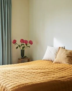 HAY Bottoms Up Vase, L, Navy Blue 11 HAY Bottoms Up Vase, L, Navy Blue -Finnishdesignshop Mega Dot mustard 1