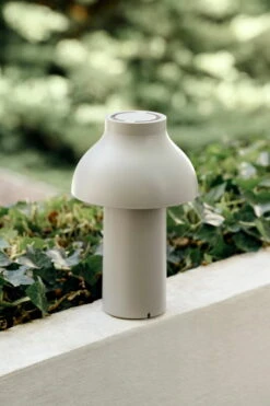 HAY PC Portable Table Lamp, Cool Grey 9 HAY PC Portable Table Lamp, Cool Grey -Finnishdesignshop PC Portable cool greyrole