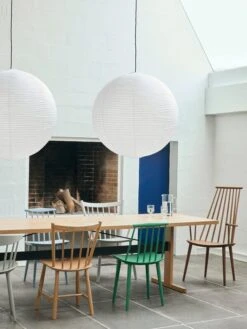 HAY J41 Chair, Warm Grey 11 HAY J41 Chair, Warm Grey -Finnishdesignshop Passerelle Table L300xW95xH74 wb lacquered oak tabletop frame and edge black powder coated crossbar J Series family Rice Paper Shade dia80 classic white 02role