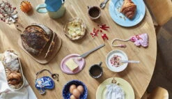 HAY Rainbow Plate, Medium, Light Yellow -Finnishdesignshop Plank Panier Oblong sand Ellipse Tray pink Coffee mint