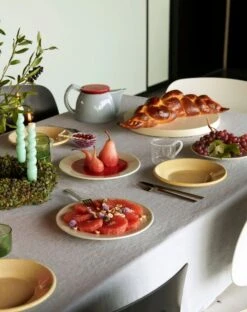 HAY Rainbow Plate, Medium, Light Yellow -Finnishdesignshop Rainbow Plate sand Borosilicate Cup white swirl 1