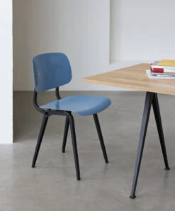 HAY Revolt Chair, Black - Azure Blue -Finnishdesignshop Revolt azure seat and back black powder coated steel