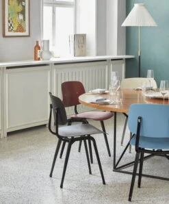 HAY Revolt Chair, Black -Finnishdesignshop Revolt black seat and back black steel base Revolt plum red seat and back black steel base