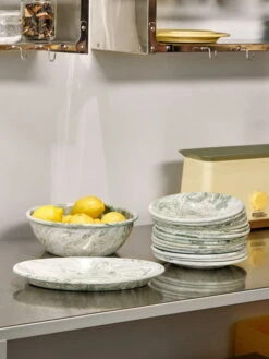 HAY Sowden Toaster, Yellow -Finnishdesignshop Soft Ice Salad Bowl green Soft Ice Oval Dish green Soft Ice Lunch Plate green