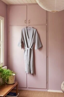 HAY Waffle Bathrobe, One Size, Grey -Finnishdesignshop Waffle Bathrobe grey Botanical Family off white Rice Paper Shade