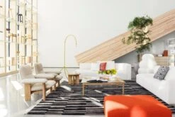 HAY Kofi Table 100 X 100 Cm, Lacquered Oak - Clear Glass -Finnishdesignshop showroom maaliskuu22 Fds7