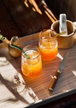 HAY Sip Swirl Straws, 6 Pcs, Glass -Finnishdesignshop taco Ruoka1